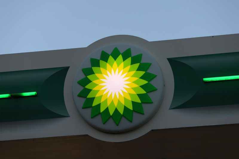 Exclusive-BP, Eni clinch deal on Angola joint venture
