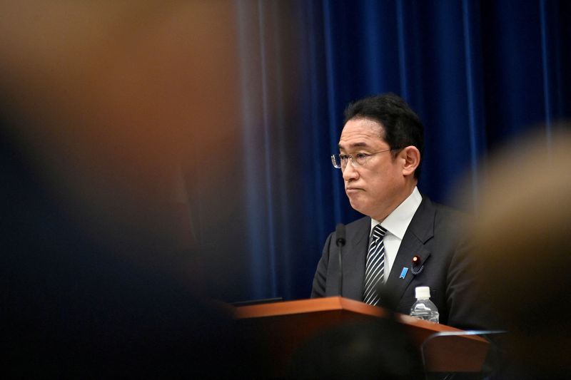 Japan PM says important to keep close ties with overseas FX authorities - Nikkei interview
