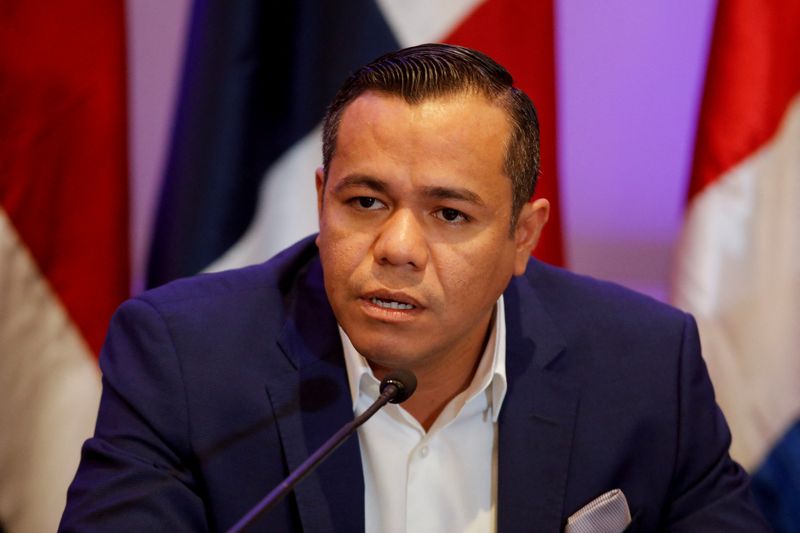 El Salvador says it has repaid $800 million bond maturing January