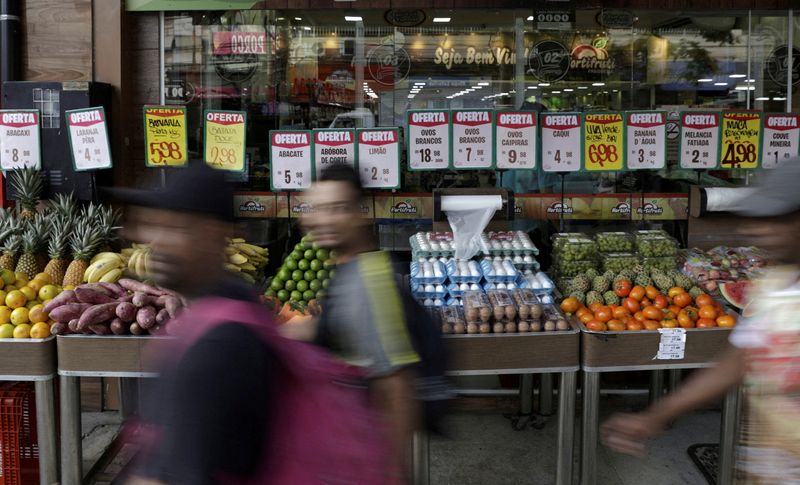 Brazil's 2022 gross debt falls to lowest level in more than 5 years