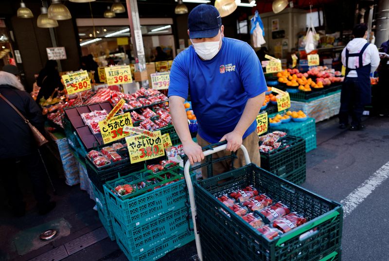 Japan Dec real wages post first rise in 9 months on 26-year-high nominal growth