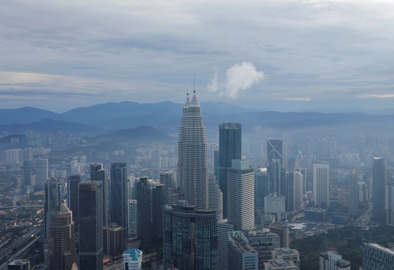 Malaysia's Jan exports rise 1.6% y/y, below forecast