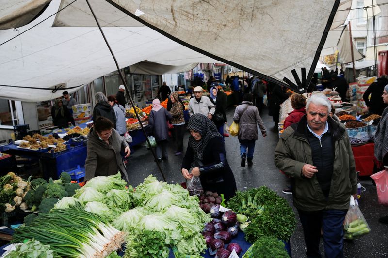 Turkish economic confidence down slightly in February