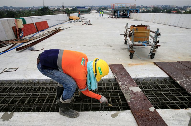 Philippines greenlights more than 100 infrastructure projects