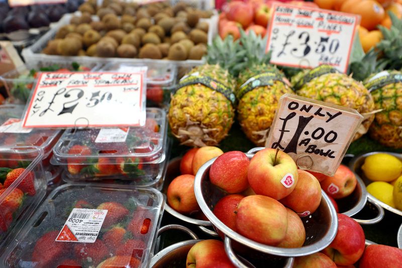 UK grocery inflation hits new high of 17.5% -Kantar