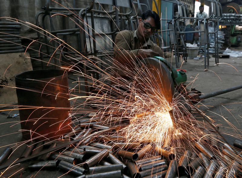 India's industrial output rose 5.6% y/y in February