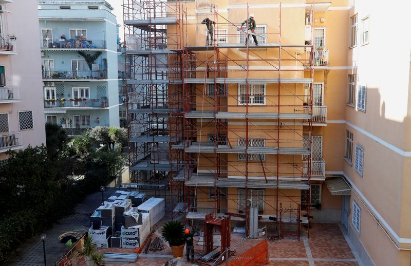 Italy business and consumer morale rise in April but manufacturers more downbeat