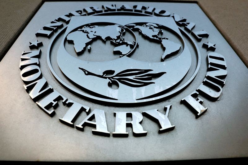 IMF mission starts review of Ukraine's new loan program