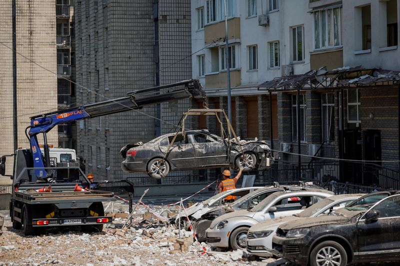 IMF reaches staff agreement on Ukraine loan review; will enable $900 million disbursement