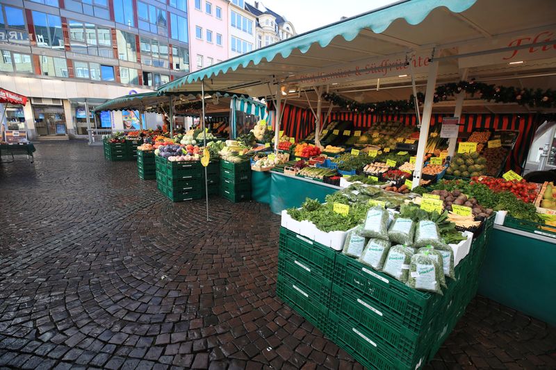 German inflation drops to lowest level in more than a year