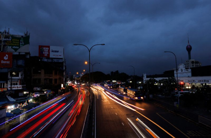 IMF deputy urges Sri Lanka to keep up momentum on economic reforms