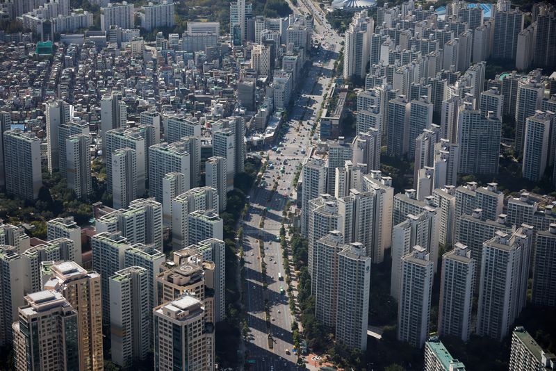 South Korea's services companies most optimistic in nine months