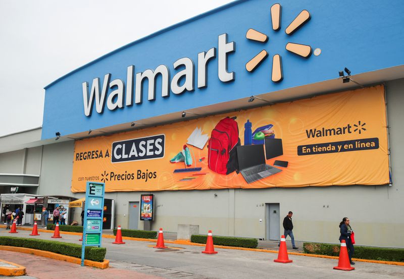 Mexico antitrust body probes Walmex 'monopolistic' moves, shares slump