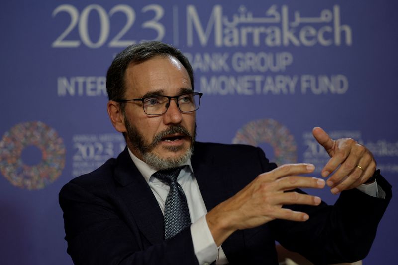 IMF's chief economist urges Italy to toughen budget plans -media