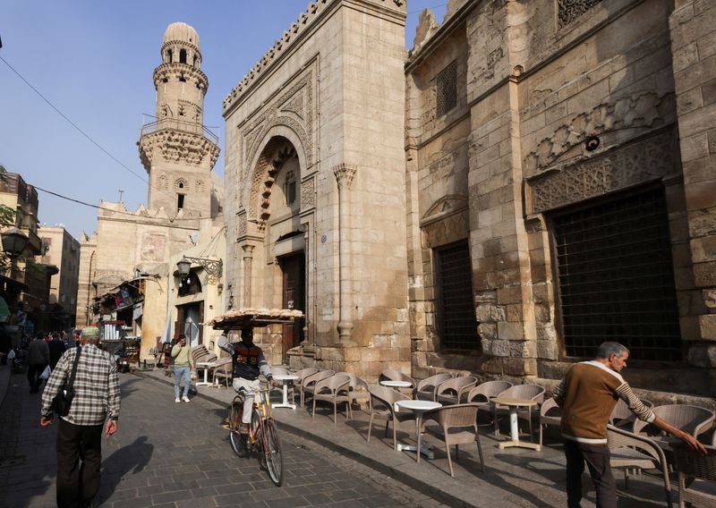 Currency, inflation woes in focus as Egypt's Sisi set for third term