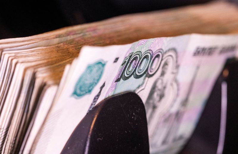 Russian exporters increased FX sales to $13.9 billion in November