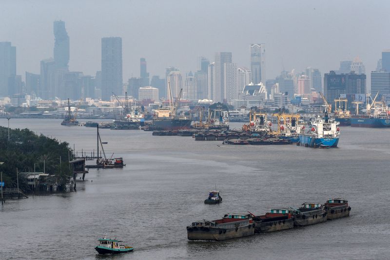 World Bank cuts Thai growth outlook to 2.5% this year, 3.2% next year