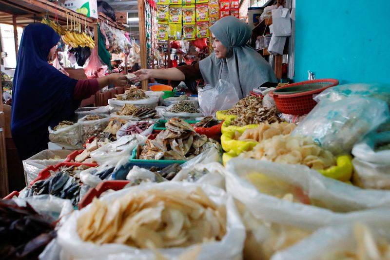 Indonesia inflation cools to 2.28% in September, close to forecast