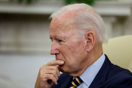 Analysis-Biden hints at risky policy shift on Taiwan independence