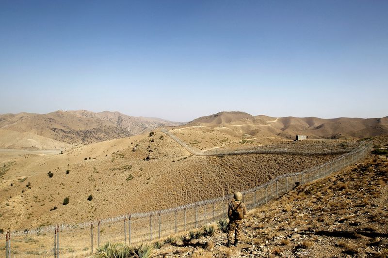 Pakistan struggles to quell violence on its Afghan border