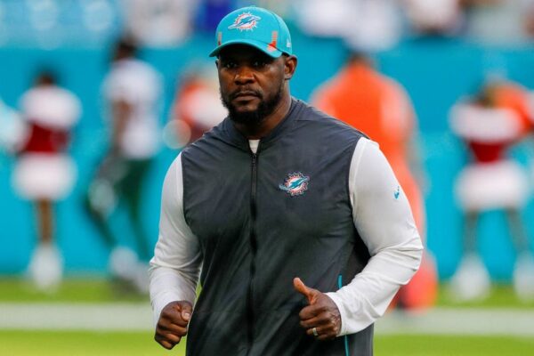 NFL-Steelers name former Dolphins coach Flores as defensive assistant