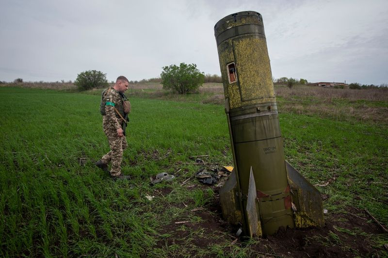 Russia renews Mariupol attack, missiles hit Odesa, Ukraine says