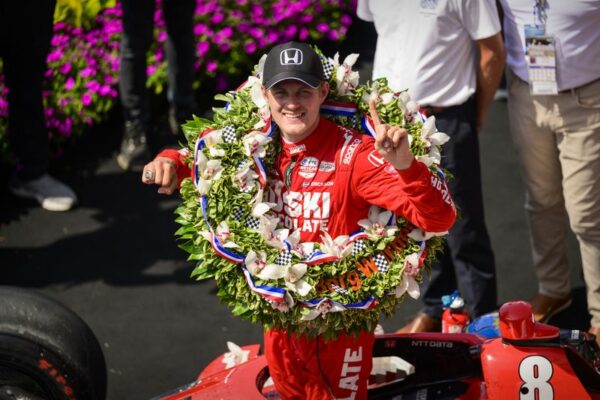 Motor racing-ericsson holds off o'ward in two-lap shootout to win indy 500