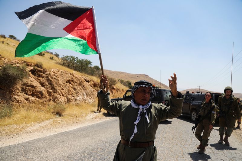 Sen. Tom Cotton Introduces Bill To End US Funding Of Palestinian ‘Martyr Payments’