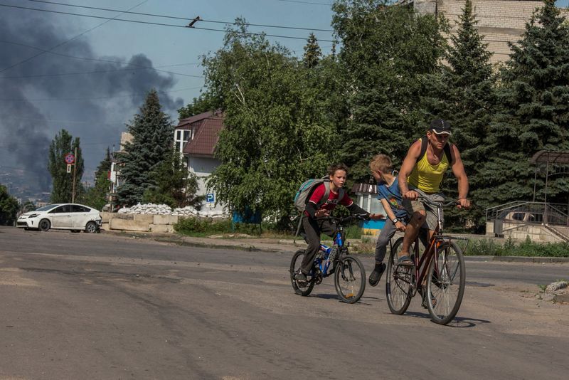 Ukraine says it remains in control of Sievierodonetsk plant sheltering hundreds