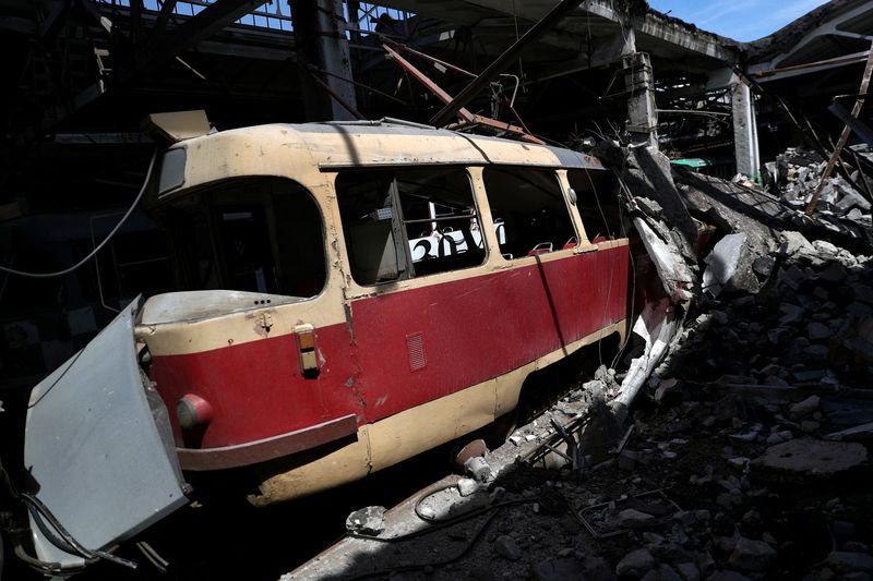 Ukraine ignores Sievierodonetsk ultimatum, urges faster arms deliveries