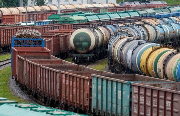Moscow fumes over lithuania rail ban to russian region