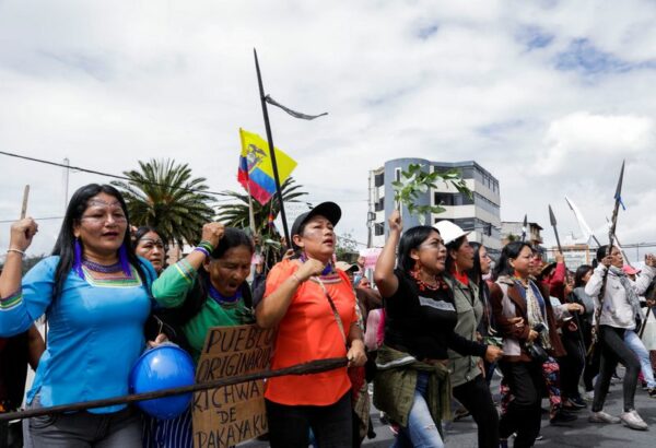 Ecuador government, indigenous leaders hold first talks amid protests