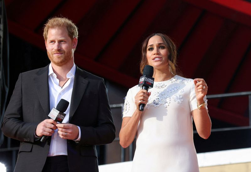 'Lessons learned', but no details of royal review of Meghan bullying claims