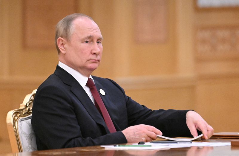 Russia open to dialogue on nuclear non-proliferation, Putin says