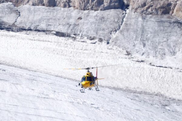 Italians find more victims of glacier collapse