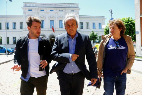 Soccer-blatter, platini cleared of fraud in swiss trial