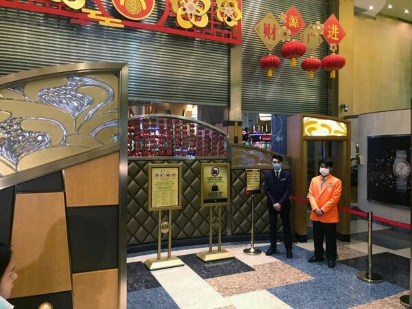 In covid closedown, macau casinos take billion-dollar hit holding out for new licences