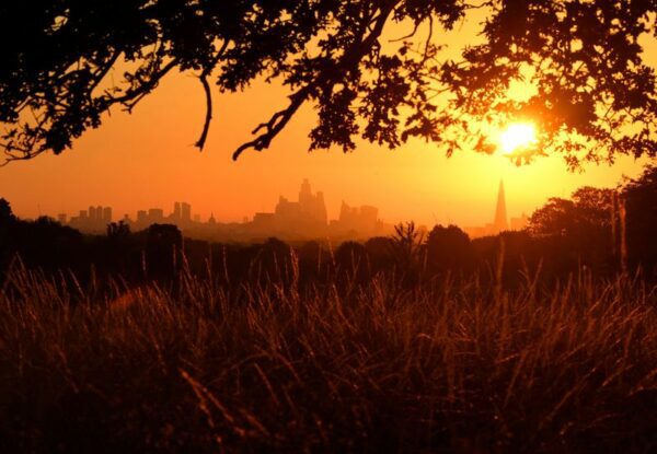 'extreme' weather warning in force in britain as new heatwave hits