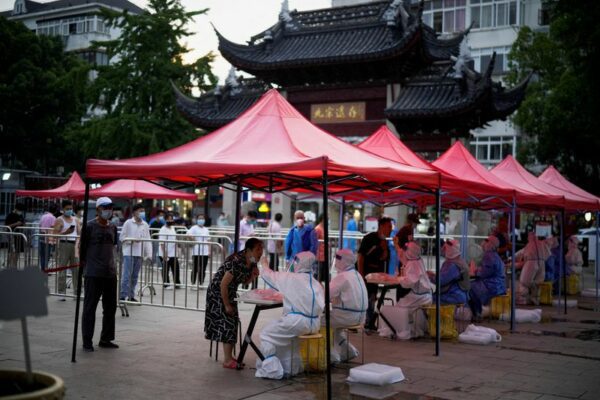 Shanghai extends weekly COVID-19 testing requirement until end of September