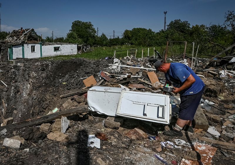 Zelenskiy says crisis averted as Russian-held Ukraine nuclear plant regains power