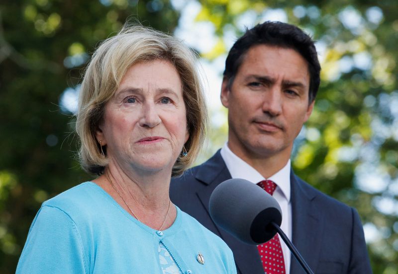 Canada switches ministers in mini Cabinet reshuffle