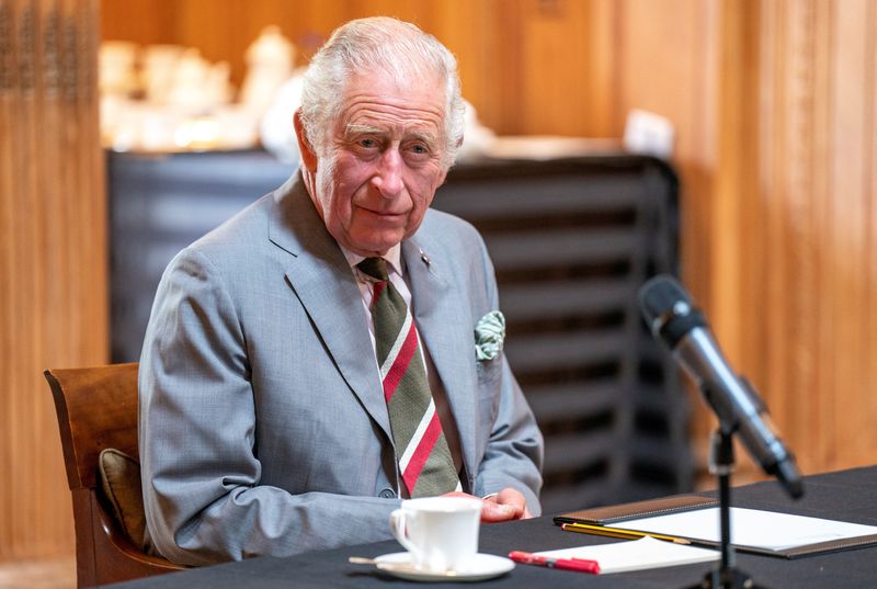 Prince Charles, William head to Balmoral to be with queen