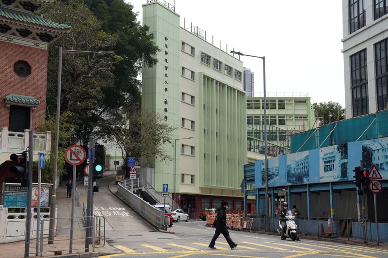 Unrelenting COVID rules cast clouds over Hong Kong schools