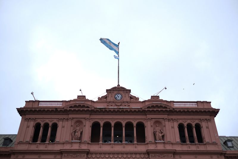 Argentine chamber allows release of Venezuelan plane's detained crew