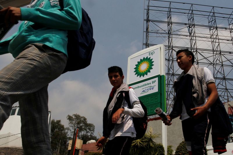 BP, Chevron cut offshore oil production ahead of Hurricane Ian