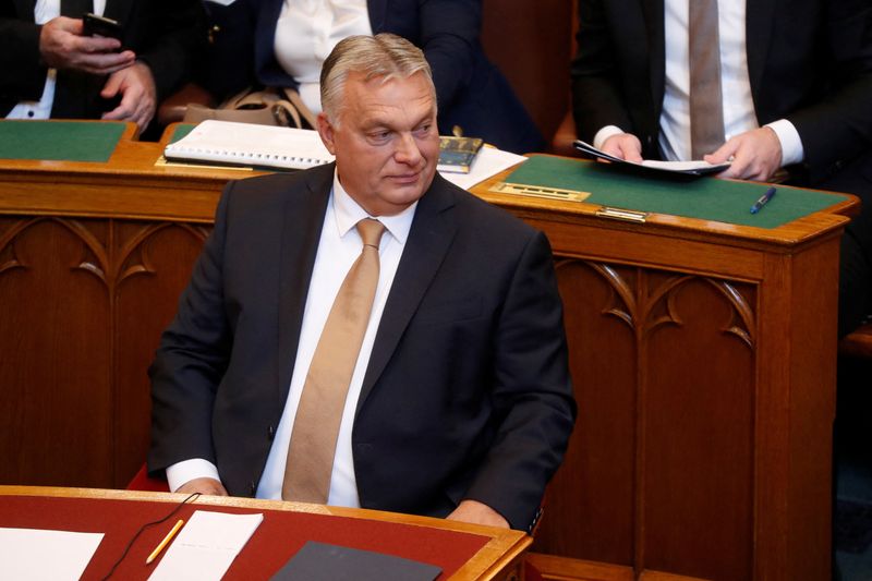 Hungary passes anti-graft law to avoid loss of EU funds