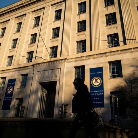 Baltimore felon pleads guilty to federal firearm and ammunition charges - photo licensed by shore news network.