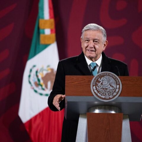Mexican president laments attack on journalist, then bashes media - photo licensed by shore news network.
