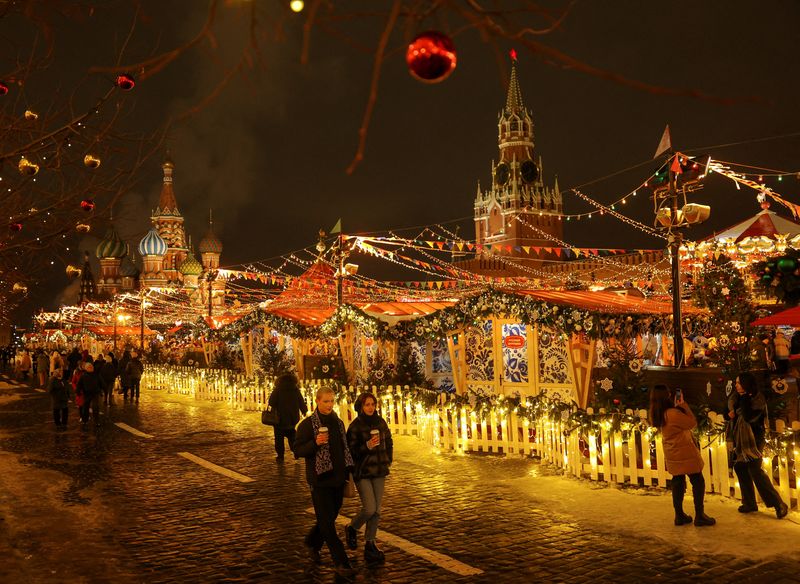 Ukraine weighs heavy on minds in Moscow as New Year holiday nears