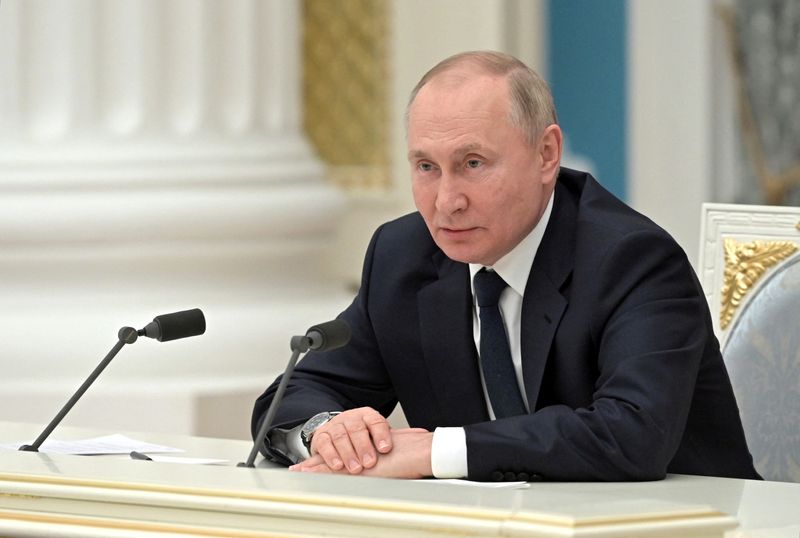Putin's warning to 'traitors' sends chilling message